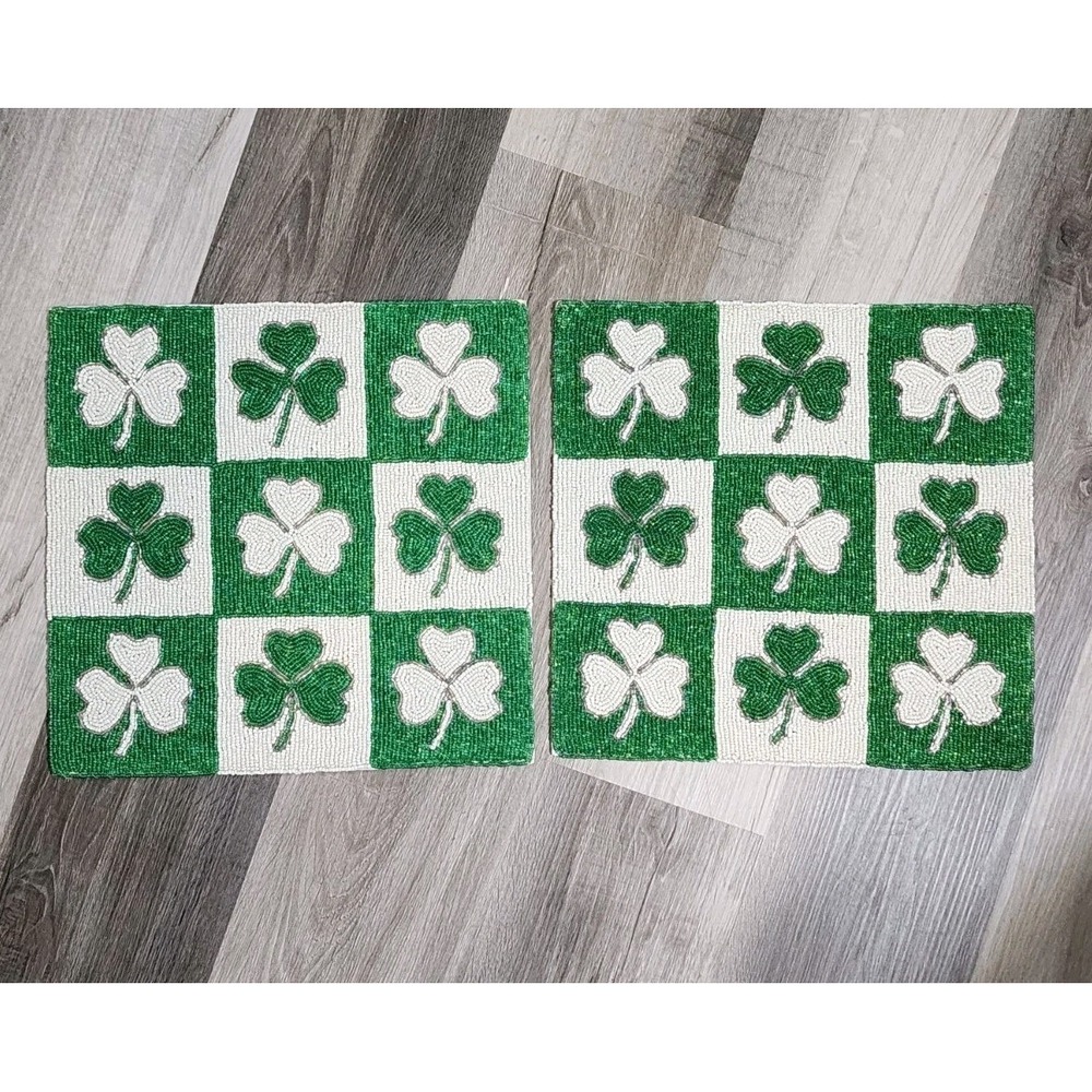 St Patricks Day Green White Shamrock Beaded Placemat Placemats Charger‎ 2 Pc 14"
